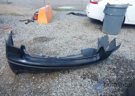 2011 Hyundai Genesis 3.8 z USA, uszkodzony, nr VIN KMHGC4DE8BU143238